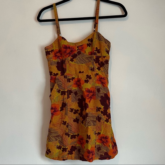 Urban Outfitters Dress - Picture 3 of 3